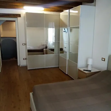 بيت للعطل Palazzo Vassallo3 *